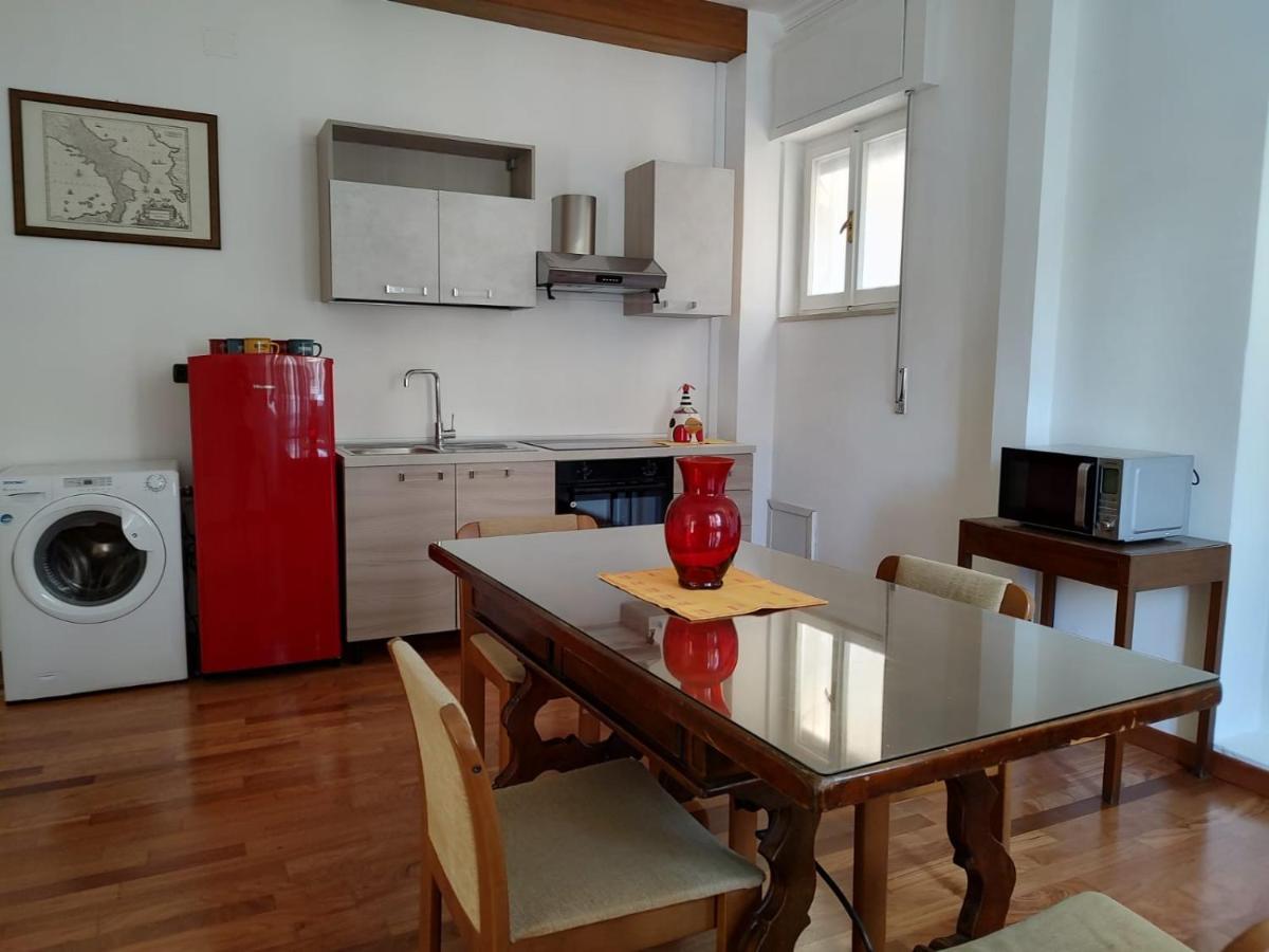 Nel Mezzo Del Cammin Apartment Brindisi Exterior photo
